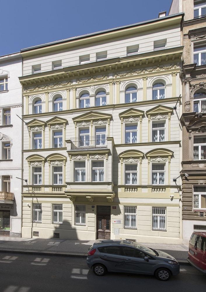 Appart hôtel Downtown Kodanska 4*